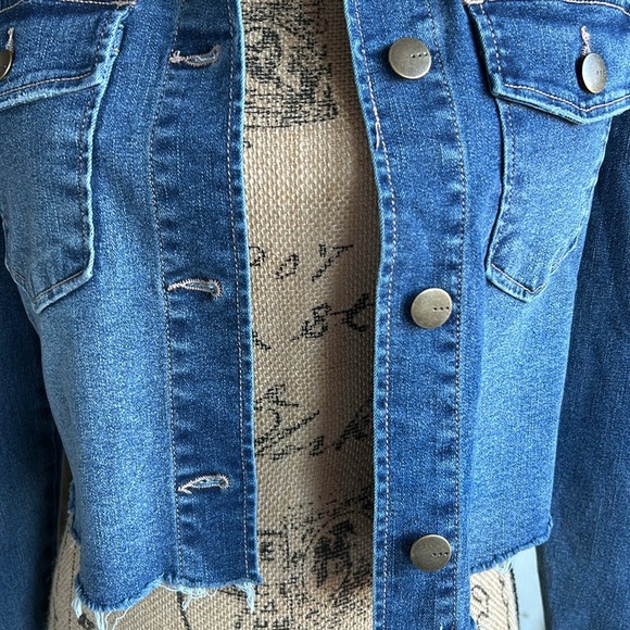 tgla puff long sleeve blue denim jacket shirt cropped raw hem stretch - Picture 9 of 16